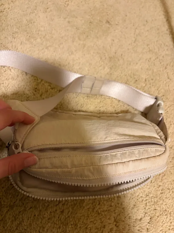 Lululemon Belt Bag 1L - Image 7