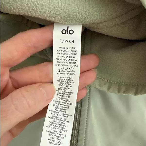 Alo Yoga Sleeveless Vest In Motion Size S Sage Green - Image 3