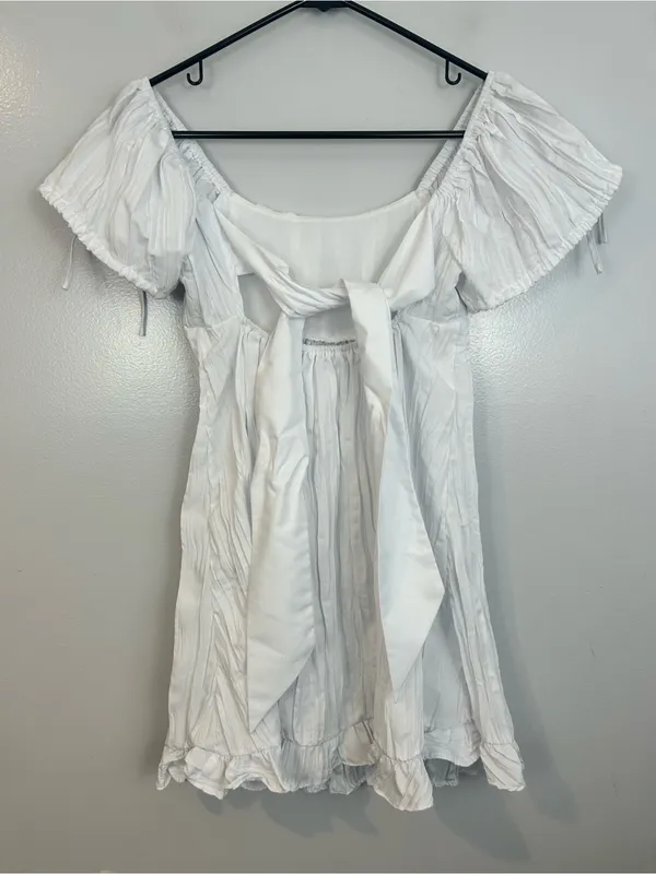 Kimchi Blue White Pleated Short Sleeve Bow Back Babydall Mini Dress Size XS - Image 5