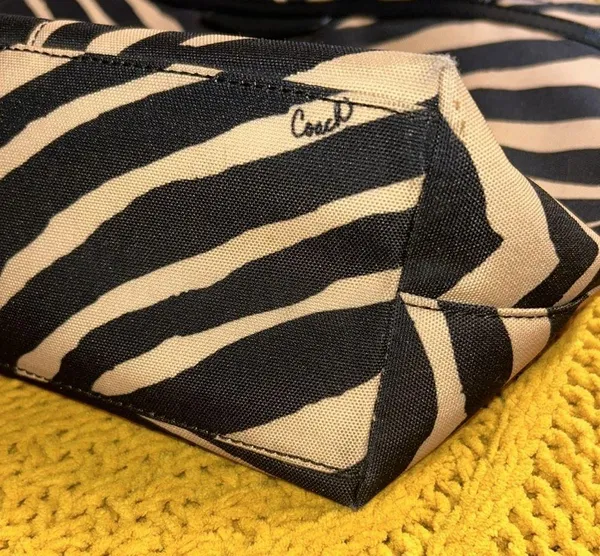Coach Vintage Canvas Zebra Print Tote Shoulder Bag - Image 7