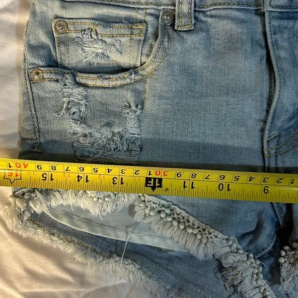 American Eagle Jean Shorts Size 4 Shortie - Image 5