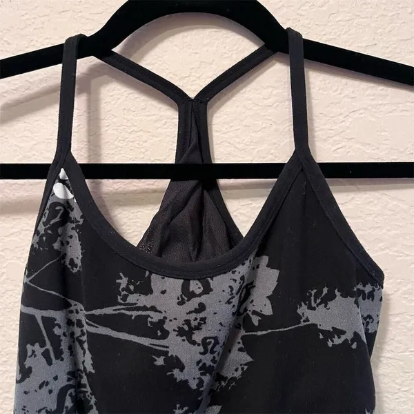 Lululemon Women’s Floral‎ Print Yoga Workout Tank Top Black Size Medium​ - Image 7
