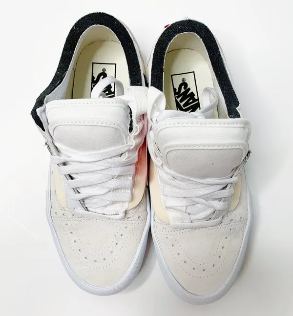 Vans NEW OLD SKOOL CAP True White Sneakers Black womens 8.5 shoes - Image 5
