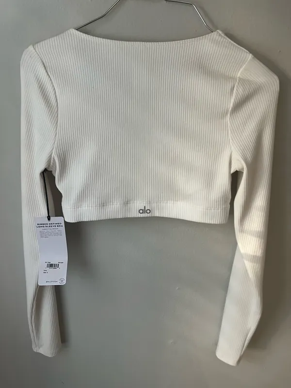 Alo Ribbed Defined Long Sleeve Bra - Image 4