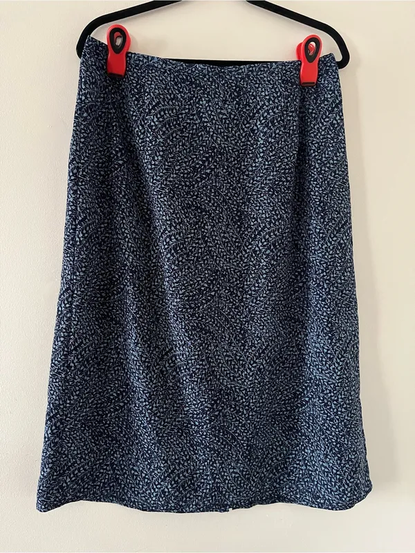 Vintage Blue Botanical Print Midi Skirt Large Cottagecore Church Modest Romantic - Image 2