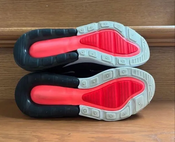 Nike Air Max 270 Black and White Sneakers - Image 4