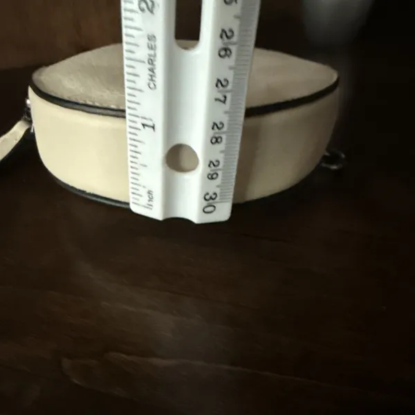 Coach Round Hybrid Pouch In Signature Canvas Central Embossed Coach Patch NWOT - Image 12
