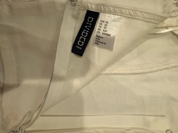 Divided H&M White Jean Tube Too - Image 3