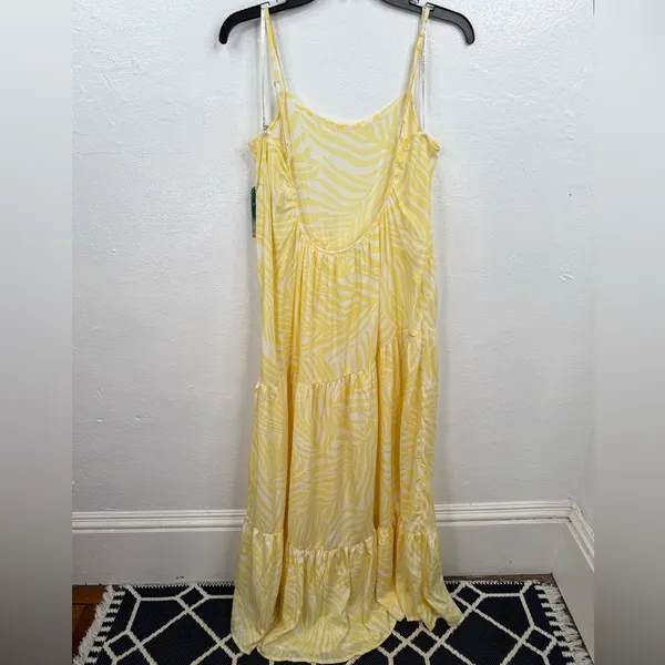 True Destinations Dress Womens M Yellow White Palm Print Tiered Maxi Low Back - Image 2