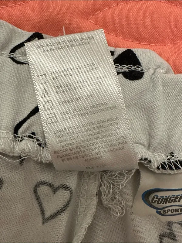 Riders By Lee Las Vegas Raiders Heart Print Lounge Set – Long Sleeve Top & Shorts - Image 6