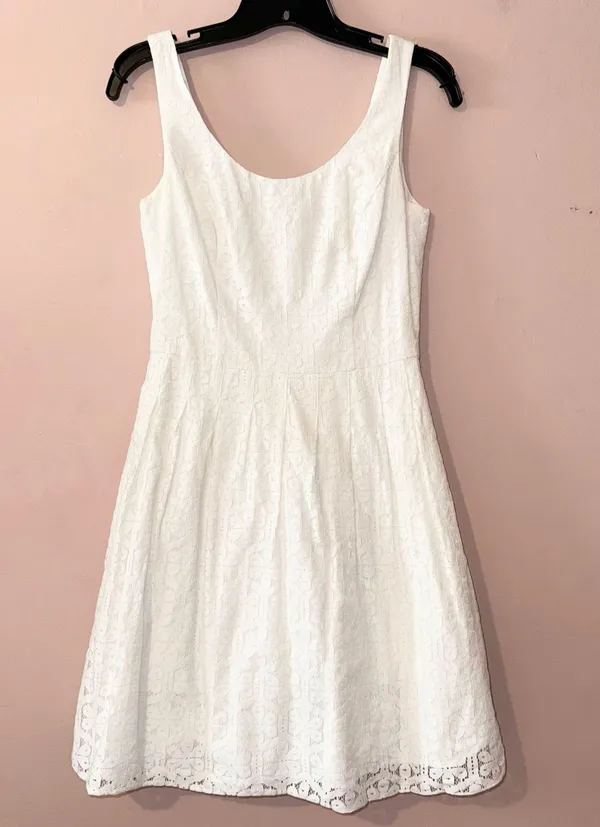 White Posey Lace Sleeveless Fit & Flare Mini Dress Size 2 - Image 3