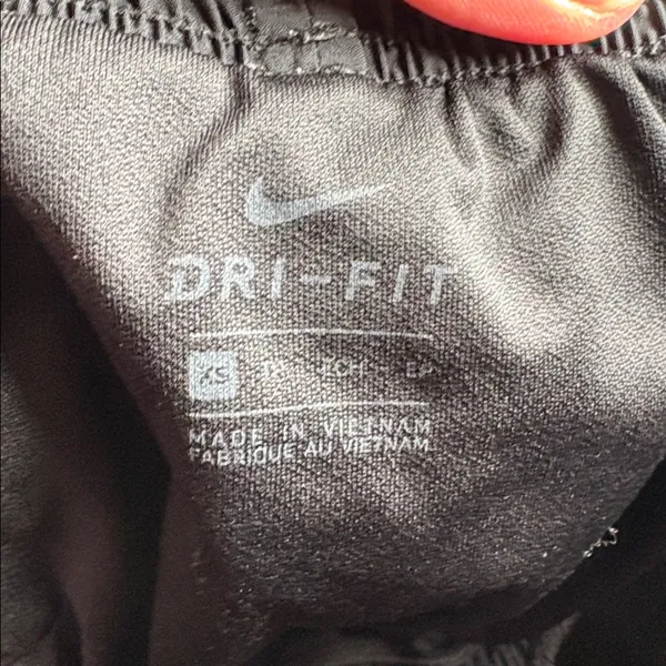 Nike dry fit shorts sz XS. Excellent condition. - Image 4