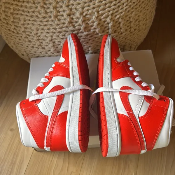 Women’s air Jordan’s mid 1 - Image 5