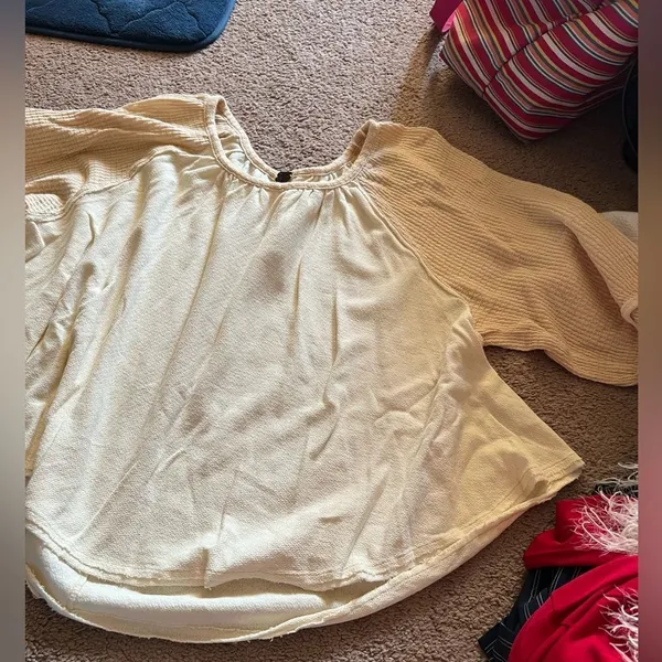We the free cream top small - Image 2