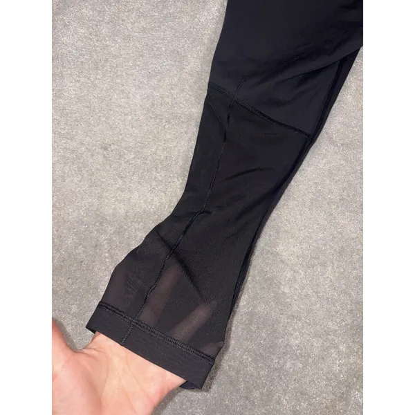 lululemon black mesh panels 4 cropped leggings capri - Image 5