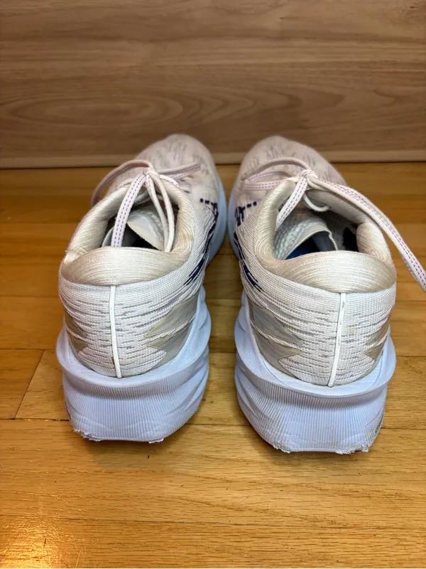 Asics Novablast 3 Women's Running Shoes - Size 12 - Image 4