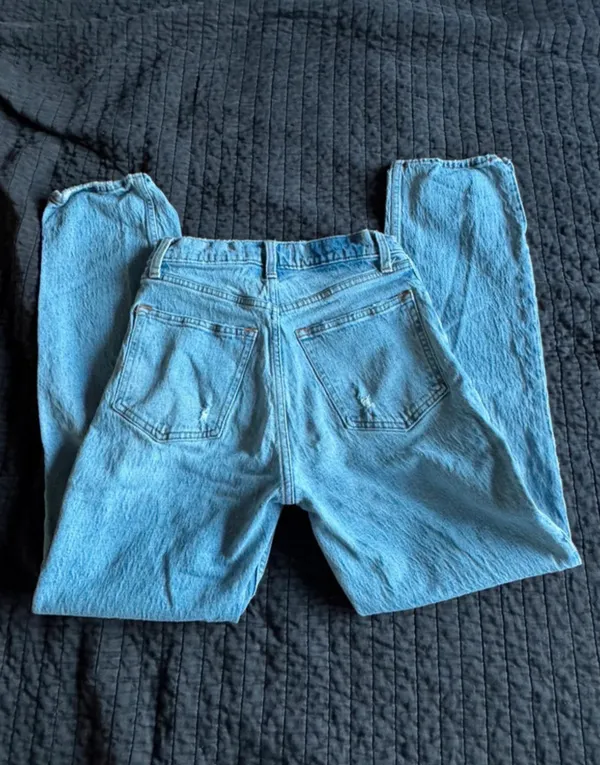 Abercrombie High-Rise Jeans Ultra Straight - Image 4