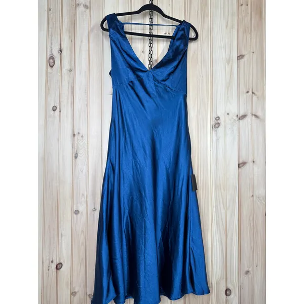 NWT Lulus Incredible Love Navy Satin Cowl Back Midi Slip Dress Bridesmaid Sz XS - Image 3