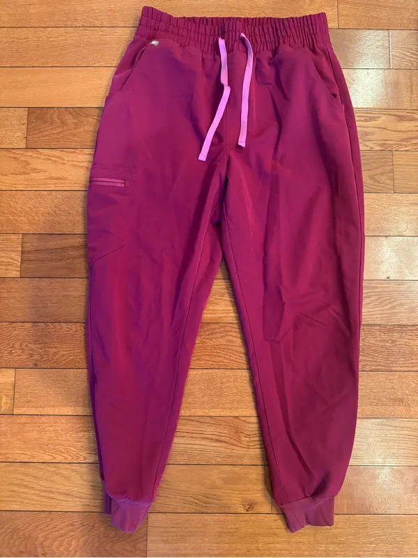 FIGS Women's Zamora Jogger Scrub Pants Magenta Medium Petite MP EUC - Image 2