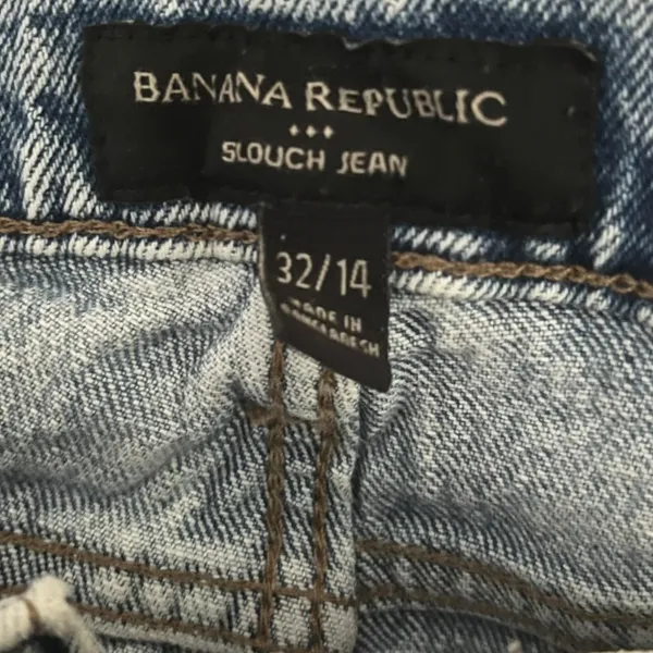 Banana Republic Slouch Jeans Women's Size 32/14 Light Wash‎ Distressed Hem Denim - Image 6