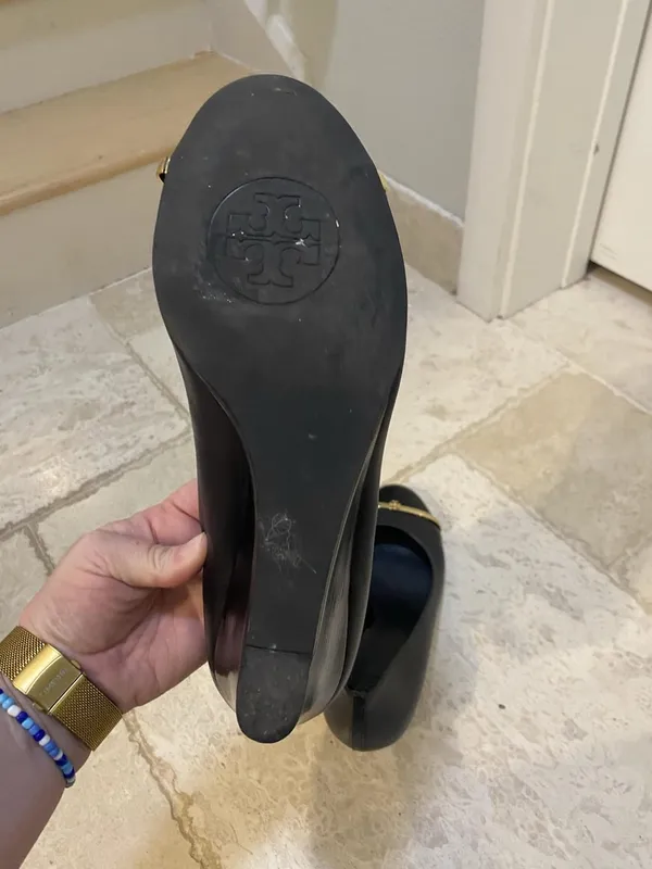 Tory Burch Pacey Shoes Womens Size 10.5 Black Wedge Round Toe Logo Patent Pumps - Image 4