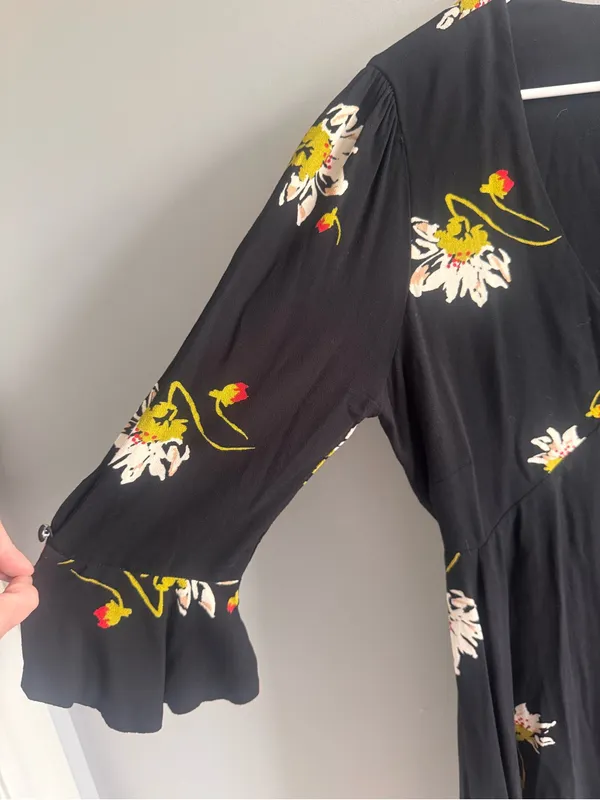 Free People Floral Wrap Dress Medium Black Bell Sleeve‎ Boho - Image 4