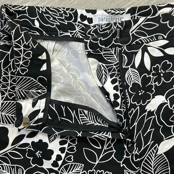 Paraphrase • floral printed cropped pants - Image 8
