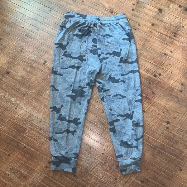 Sundry 3/L relaxed gray camo jogger sweatpants - Image 3