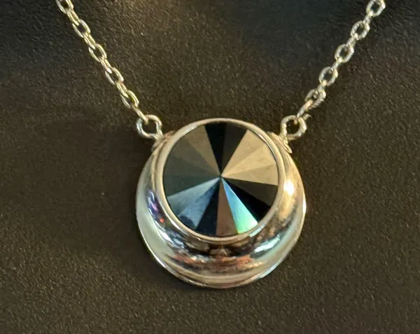 Vintage Sarah Coventry 1976 Jet Set necklace - Image 2