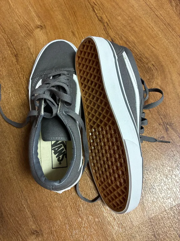 Vans Old Skool Sneakers - Image 2