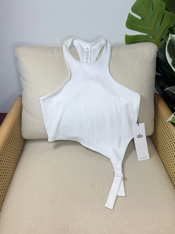 NWT Alo Yoga Alosoft Ribbed Revelation Tank Size medium - Image 3