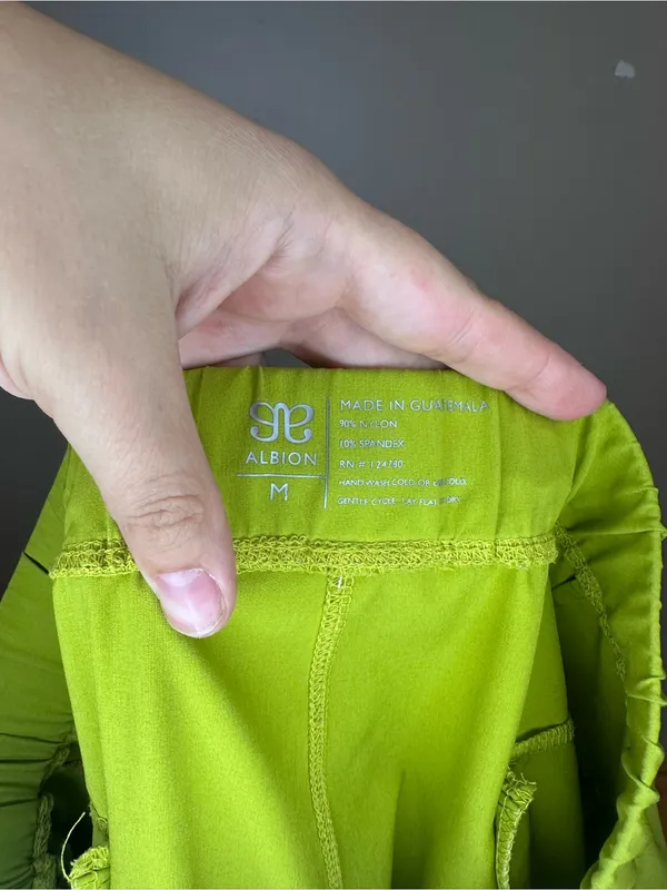 Albion Fit Jetsetter Joggers in Snap Pea Size Medium - Image 2