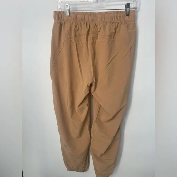 New Born outdoor size small woman's pants beige‎ with crouch ankle bottoms - Image 5