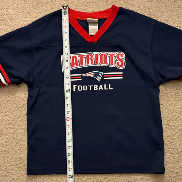 Vintage NFL New England Patriots Football Short Sleeve Tee Women’s Size Large - Image 6