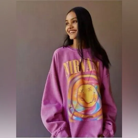 Urban Outfitters Nirvana Graphic Oversized Sweatshirt Pink Size Small/ Medium‎ - Image 6