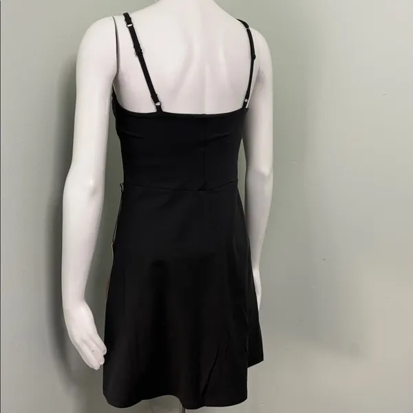 Girlfriend Collective Black Naomi Workout Dress Size Medium NEW - Image 5