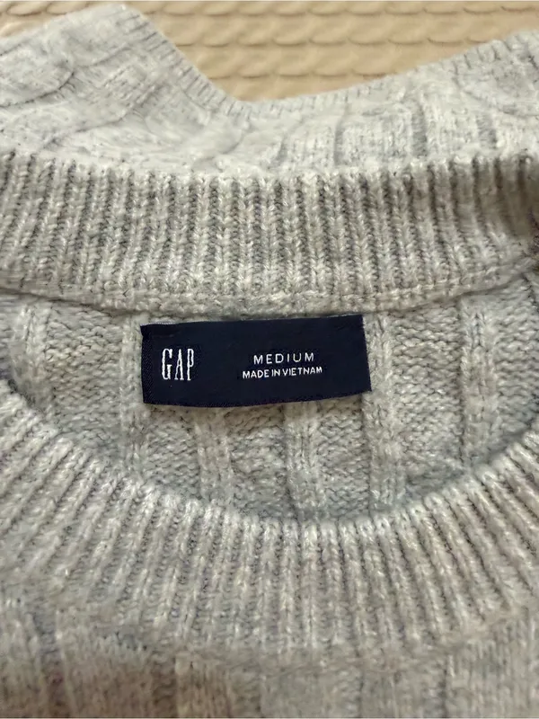 GAP Light Gray Cable Knit Crewneck Sweater - Image 5