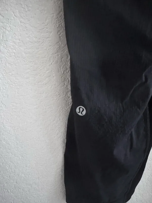 Lululemon Dance Studio Crop *25” 6 Black - Image 5