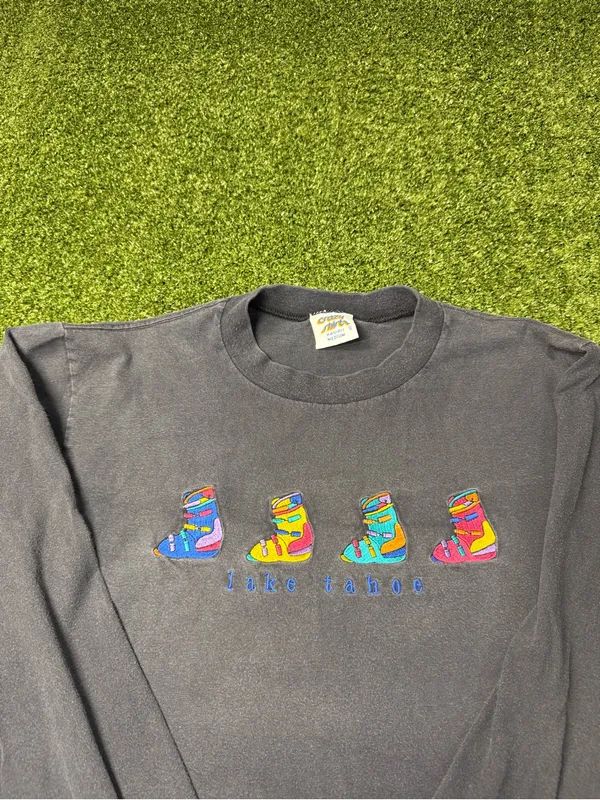 Vintage Crazy Shirts Lake Tahoe Ski Boot Long Sleeve‎ Black Colorful T-Shirt S - Image 5
