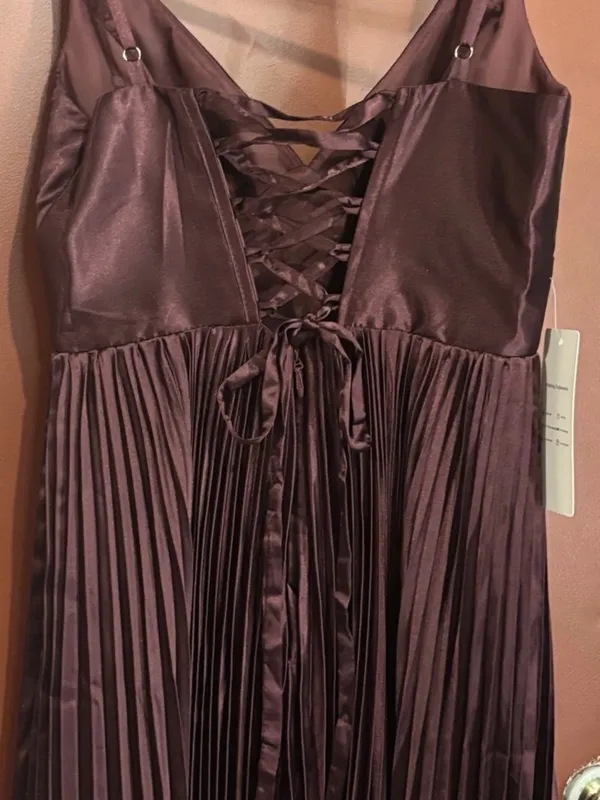 Women's Satin Pleated Maxi Dress in Wine - Image 4