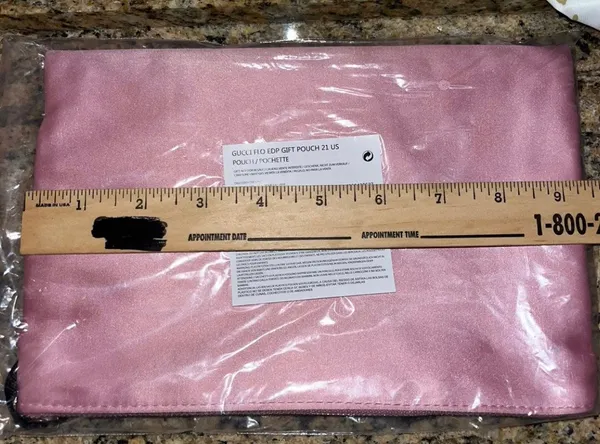 Gucci Pink Cosmetic Bag - Image 10