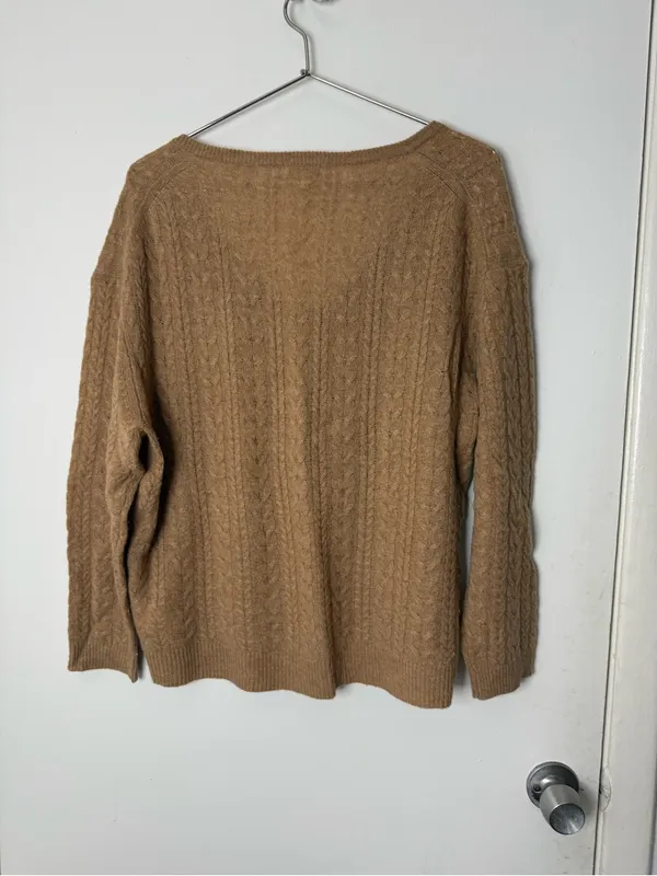 J.Crew light brown, cashmere V-neck cable knit long sleeve sweater L - Image 7