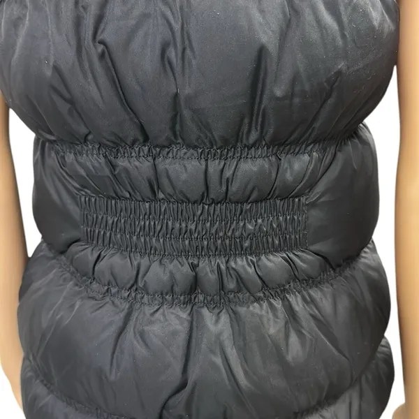 Tommy Hilfiger Black Down and Feather Puffer Full Zip Vest with pockets Small - Image 8