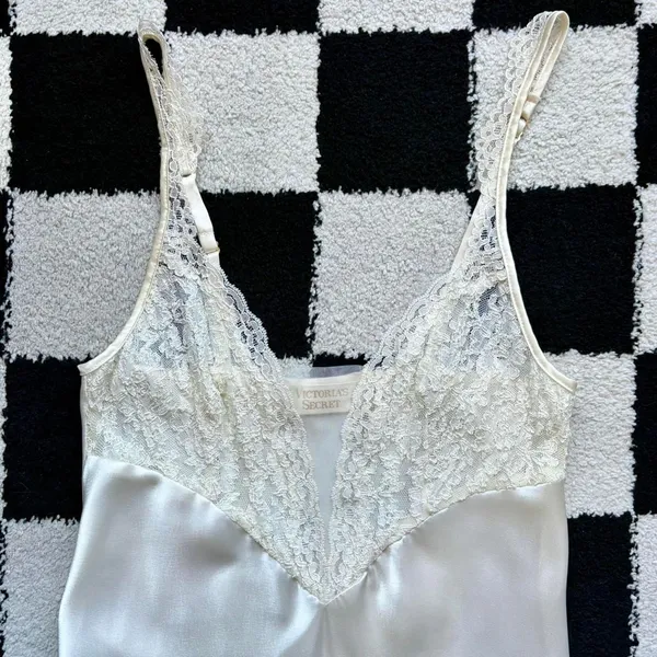 Vintage Victoria’s Secret White Satin Maxi Slip Gown S - Image 3