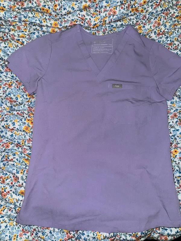 FIGS Lavender Dew Catarina- One-Pocket Scrub Top - Image 6
