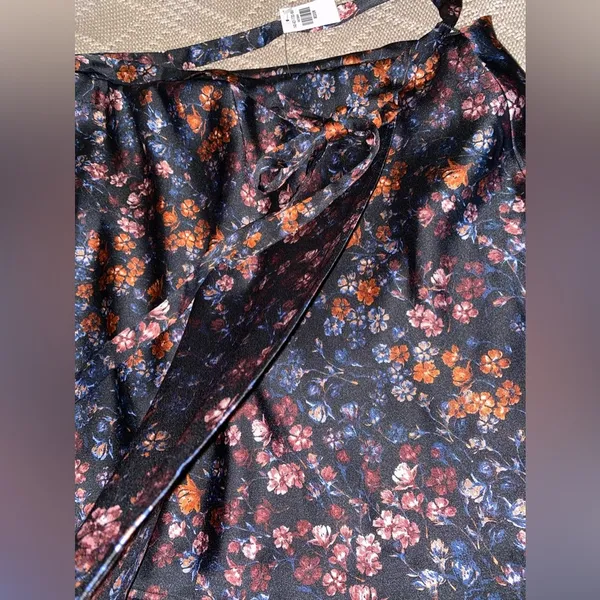Abercrombie and fitch skirt - Image 5