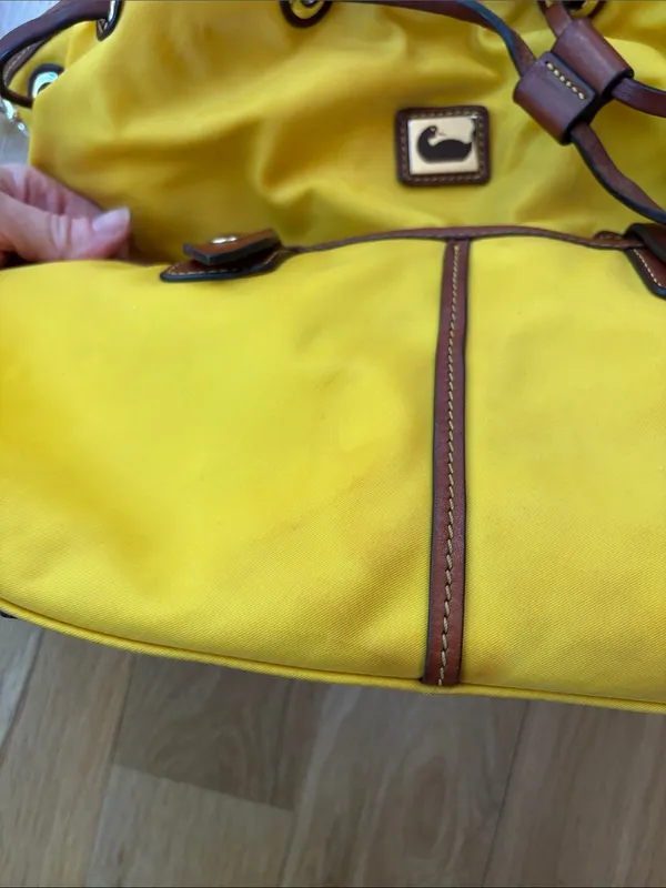 Vtg Dooney & Bourke Wayfarer Purse Yellow Nylon Leather Shoulder Bag - Image 10
