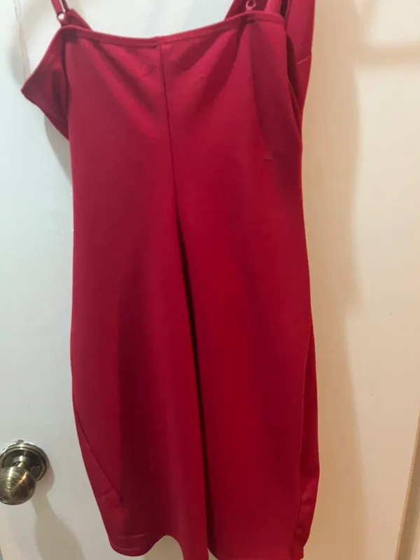 Dillard's Red Homecoming Dress - Image 3