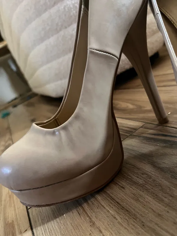 Chinese Laundry WOW Cream rounded toe Platform Pumps/Heels - Image 9