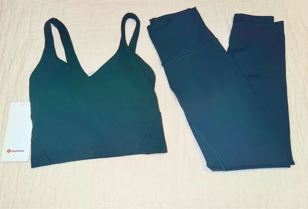 Lululemon legacy green set - Image 2